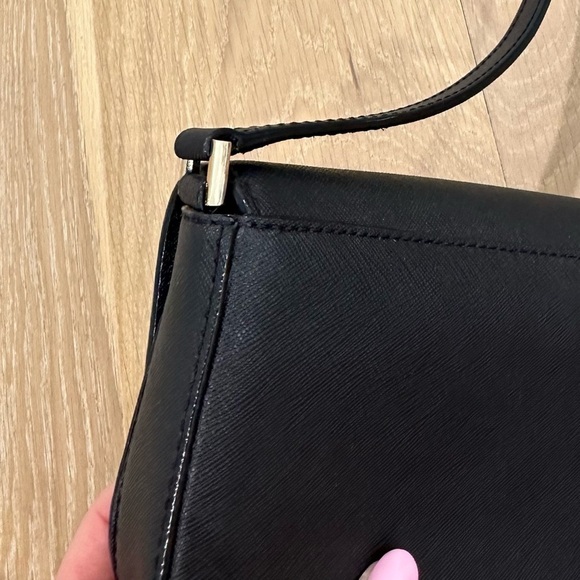 Kate Spade New York Black Hatch Leather Carsen Crossbody Bag Purse Small Gold - Picture 9 of 16